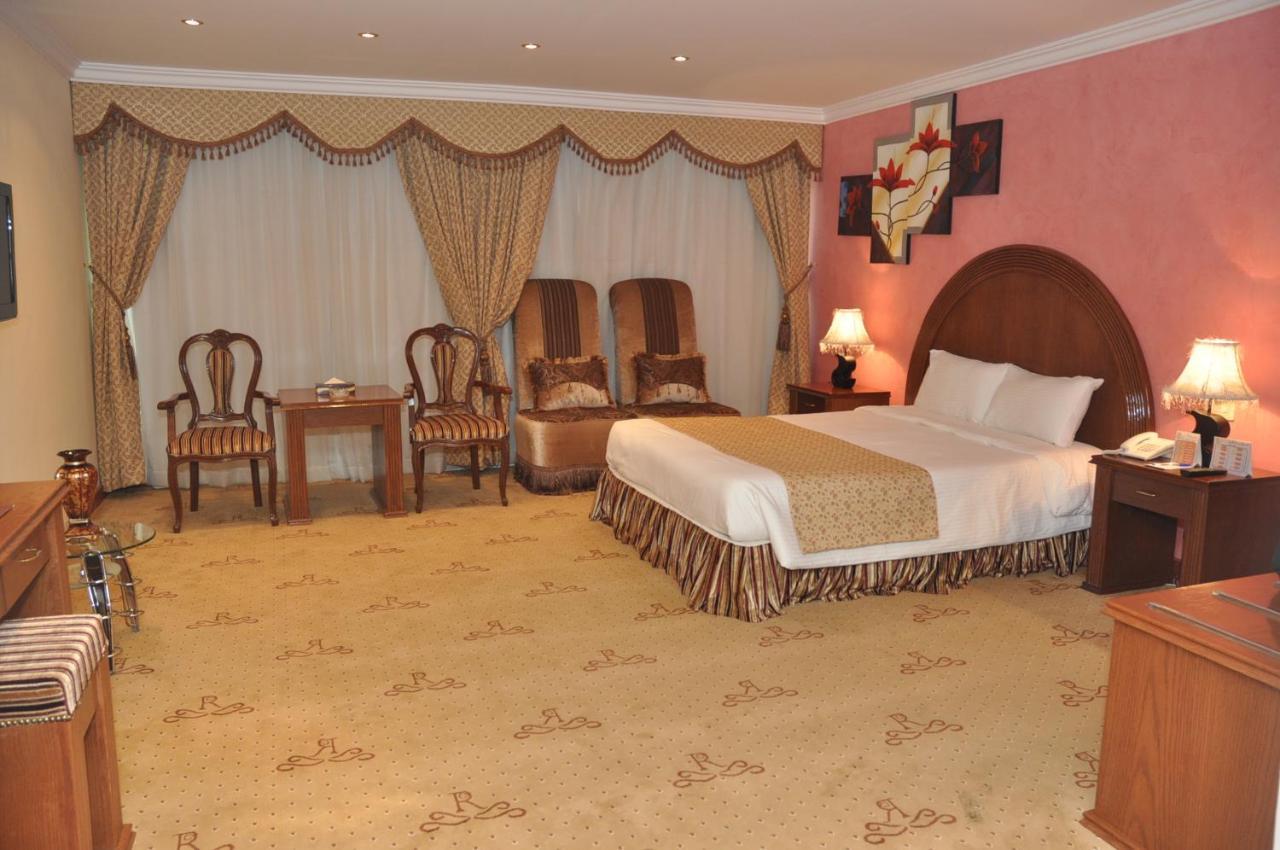 Hotel Di-Palace Riyadh Ngoại thất bức ảnh